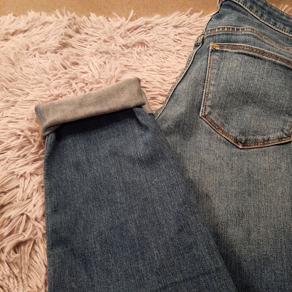 Universal Thread Mid Rise Skinny Size 6 - Picture 8 of 8